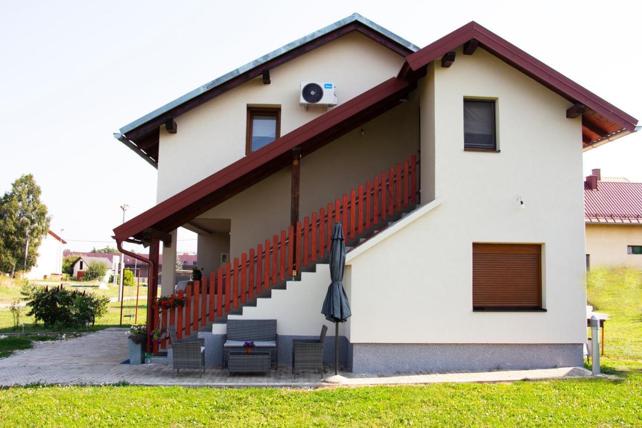 Apartamento Timeless Gospić Exterior foto
